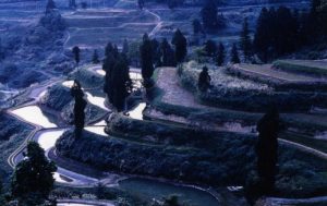 「山古志村」　撮影者：昼間義雄 撮影地：山古志村　撮影日： 2003年4月